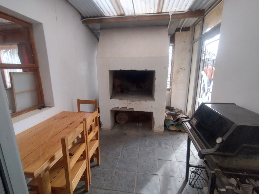 6 Bedroom Property for Sale in Kruisfontein Eastern Cape